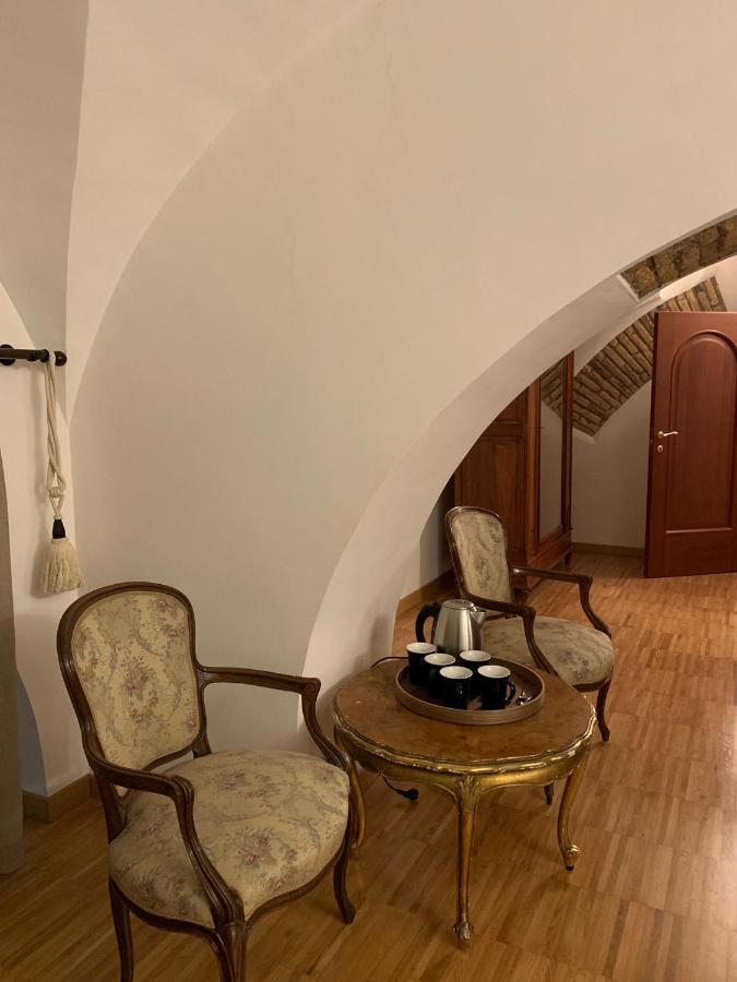 Residenza Tritone Luxury Guest House Trevi Fountain Roma Dış mekan fotoğraf