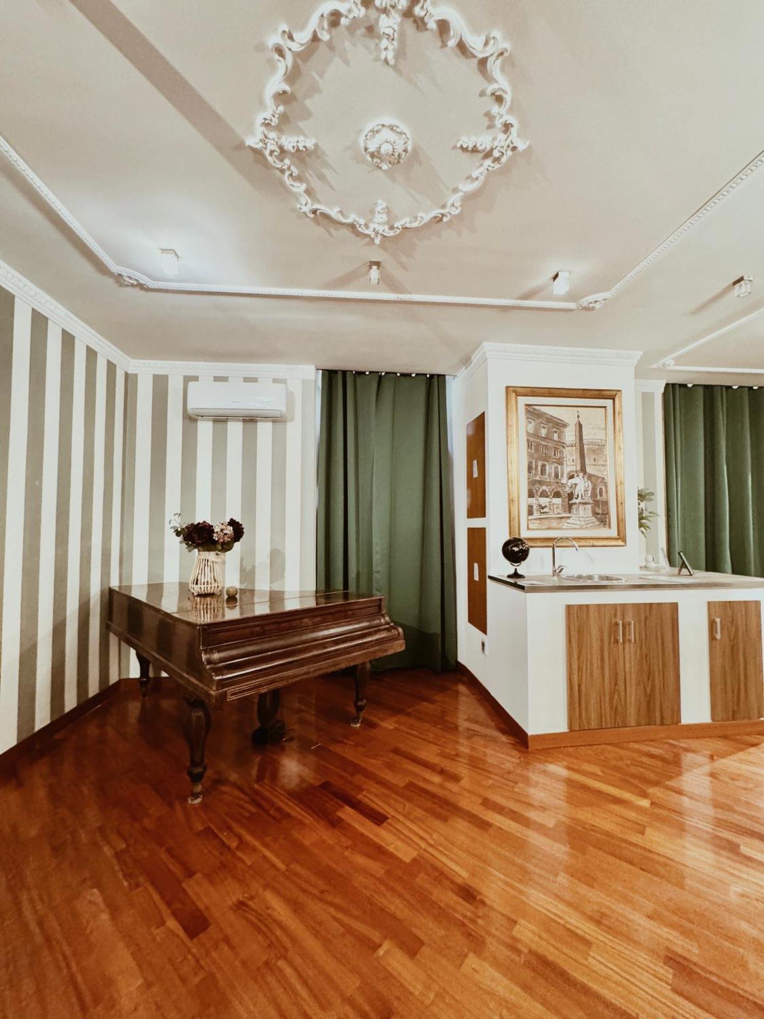 Residenza Tritone Luxury Guest House Trevi Fountain Roma Dış mekan fotoğraf