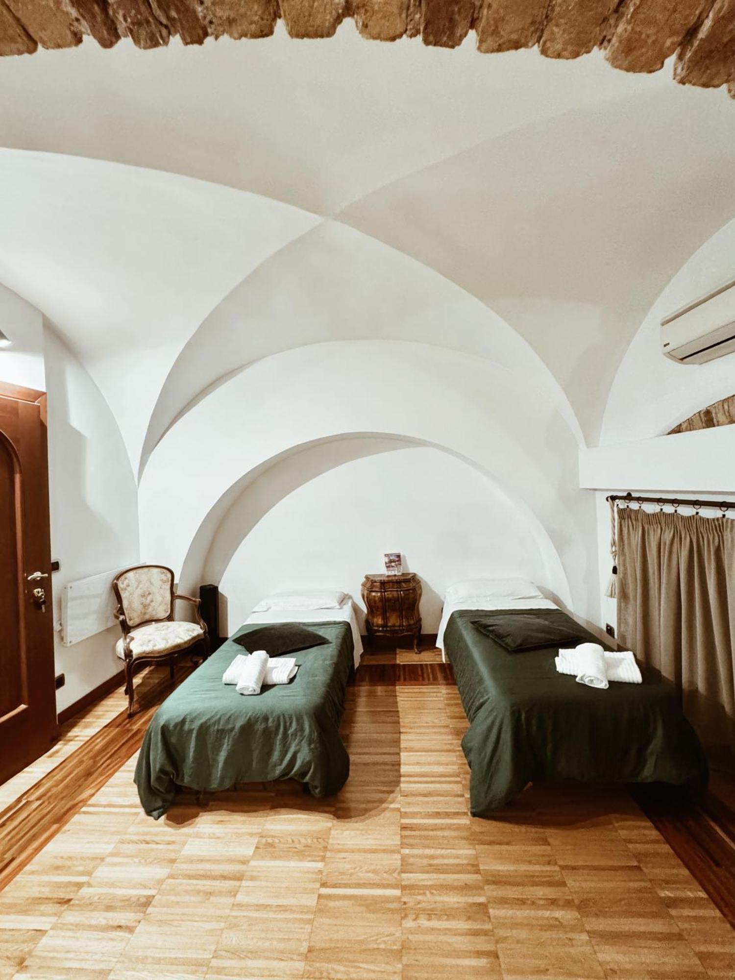 Residenza Tritone Luxury Guest House Trevi Fountain Roma Dış mekan fotoğraf